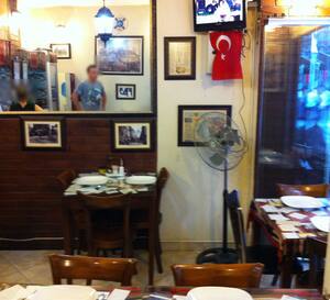 Tarihi Kalkanoglu Pilavcisi Taksim Istanbul